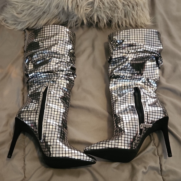 Jessica Simpson Silver Disco Ball Heeled Boots - Picture 4 of 8